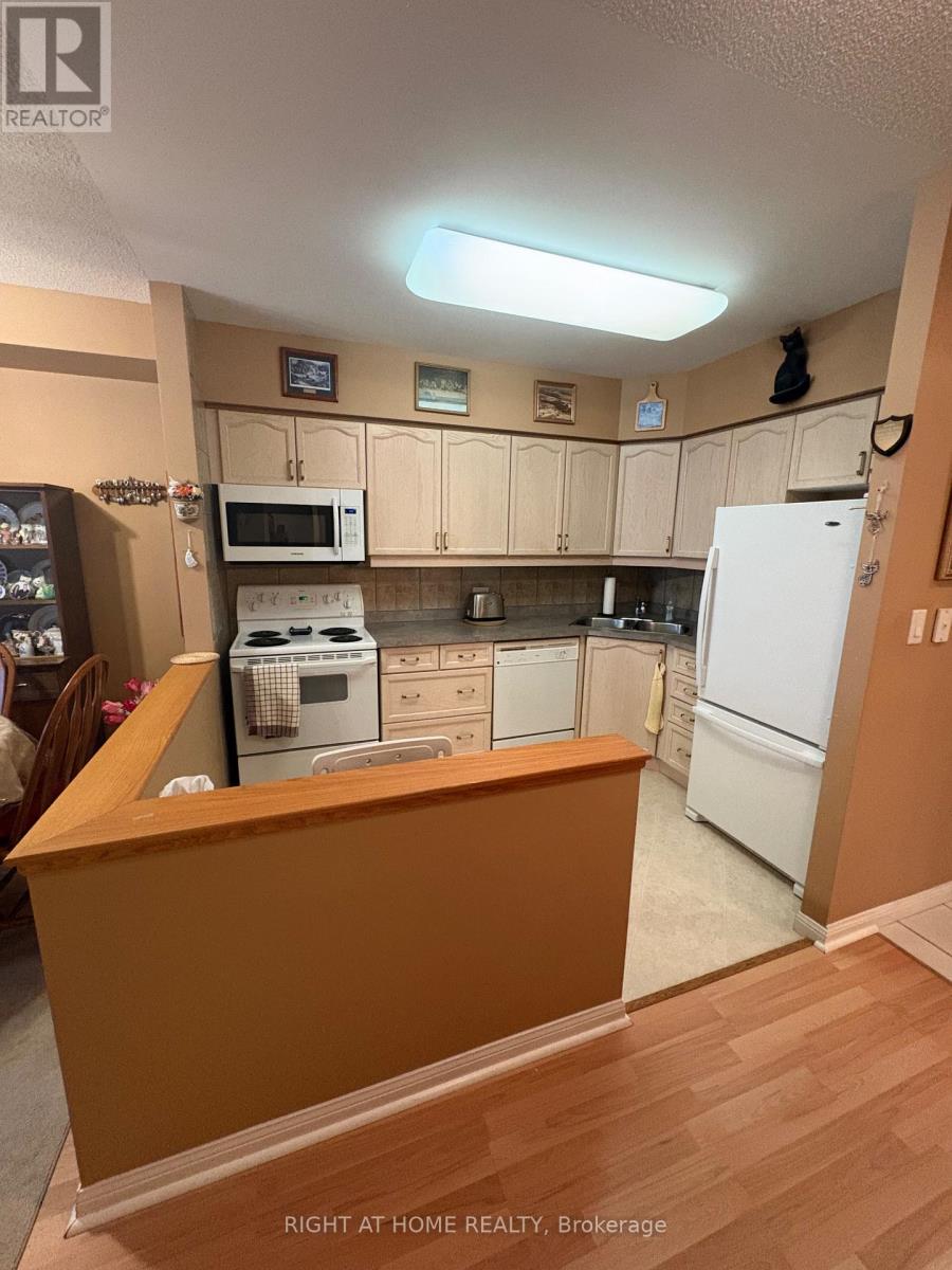 312 - 90 Dean Avenue Property Photo 33
