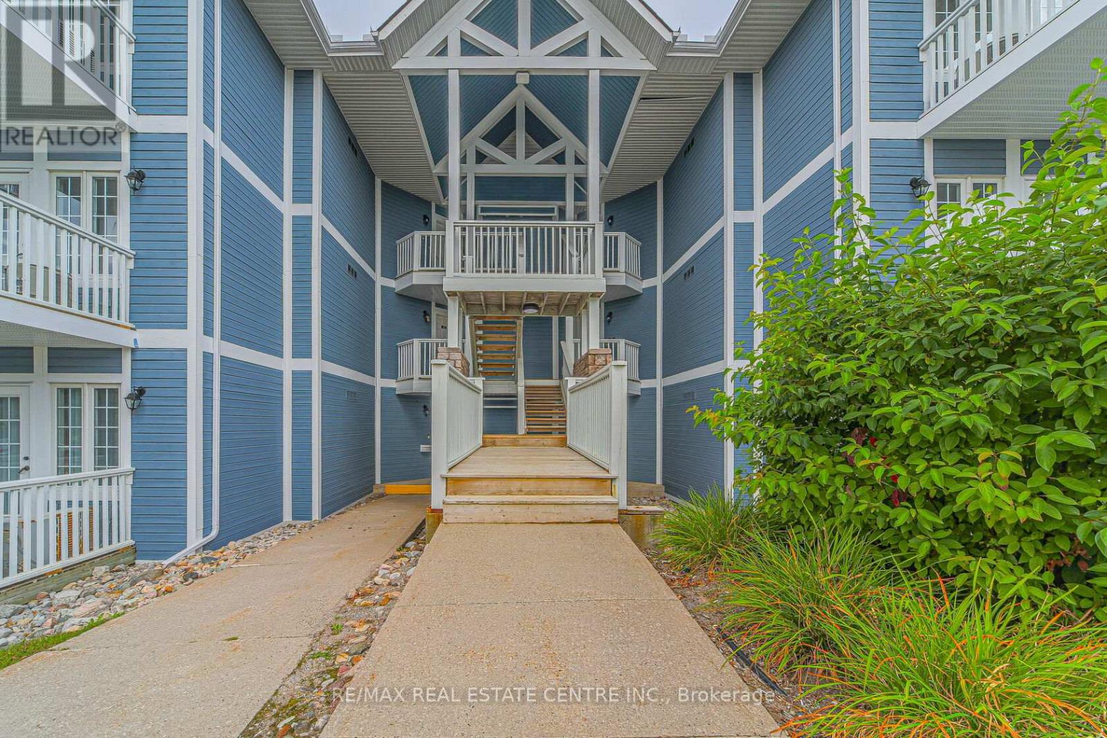 2228 - 90 Highland Drive Property Photo 1