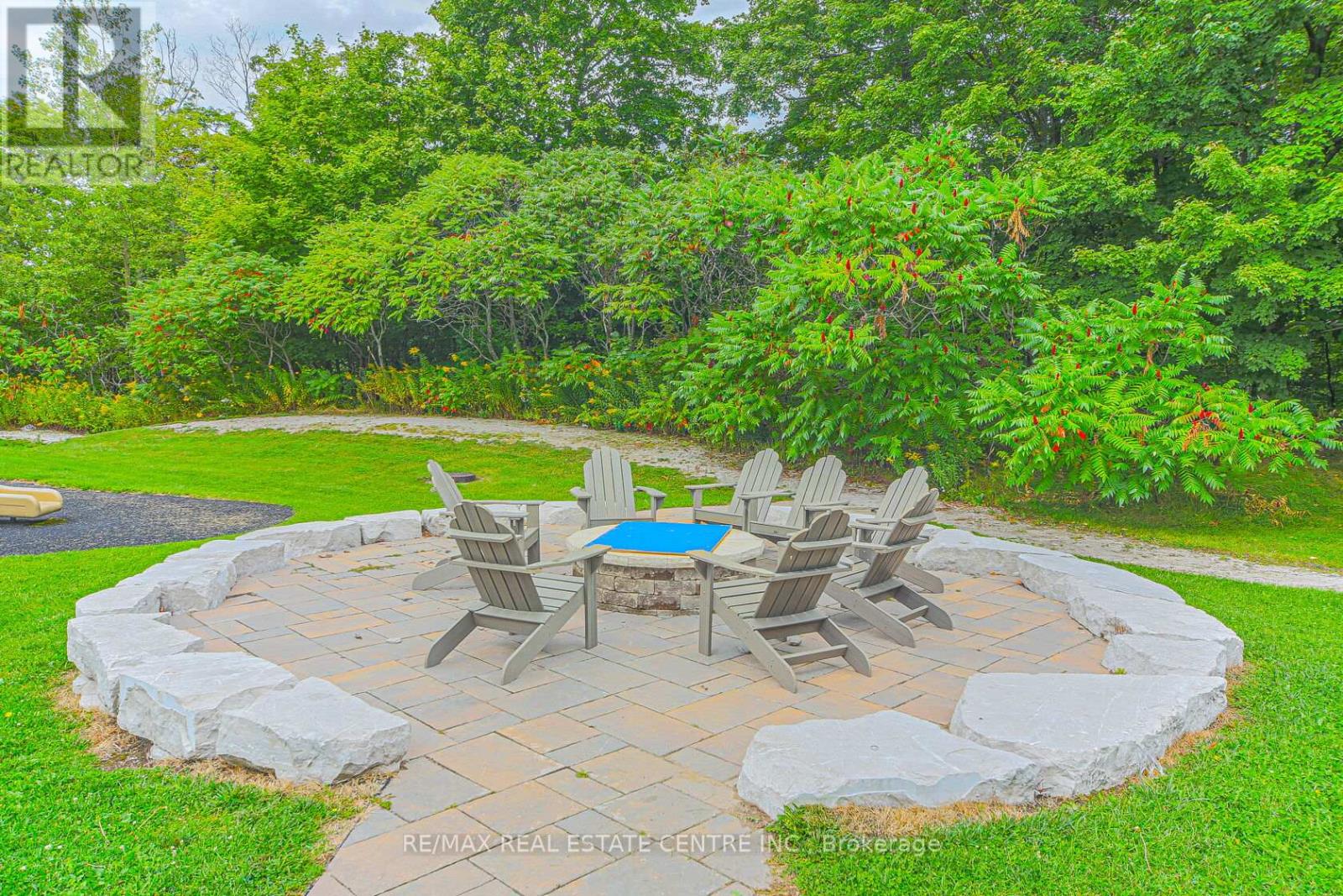 2228 - 90 Highland Drive Property Photo 30