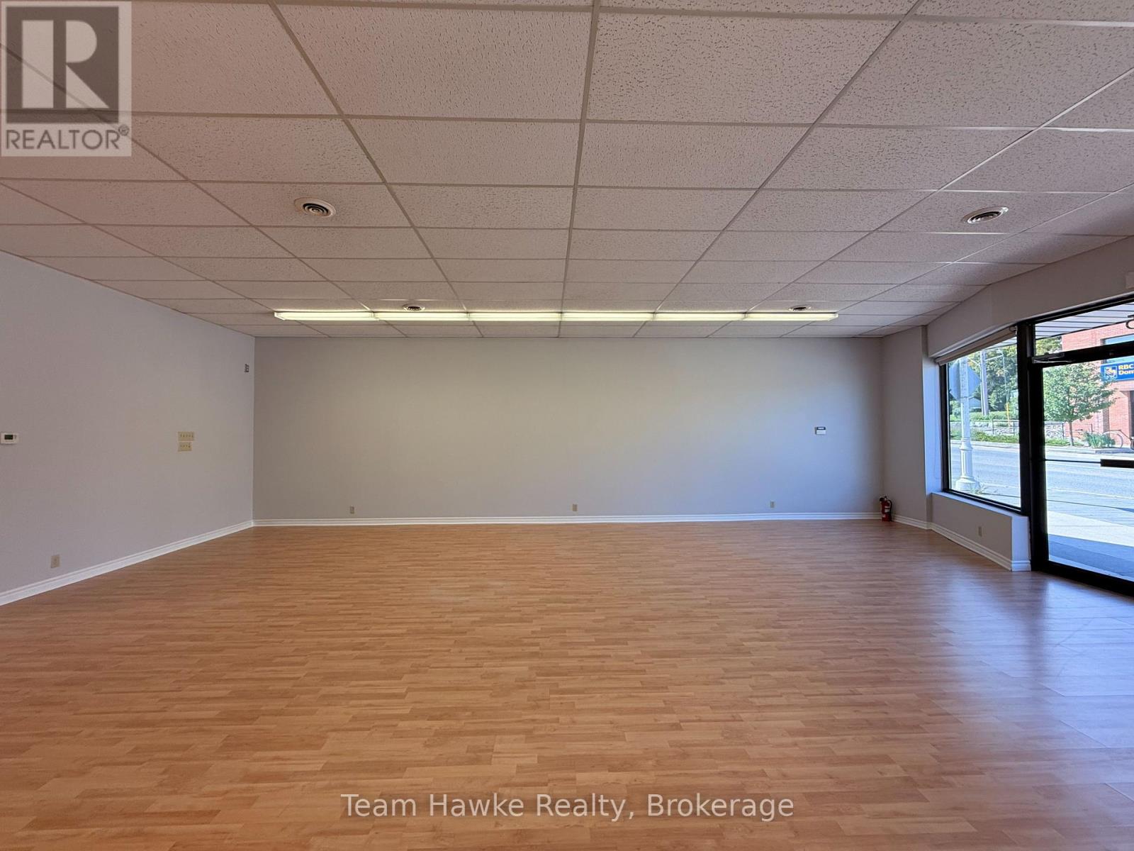 365 King Street Property Photo 7