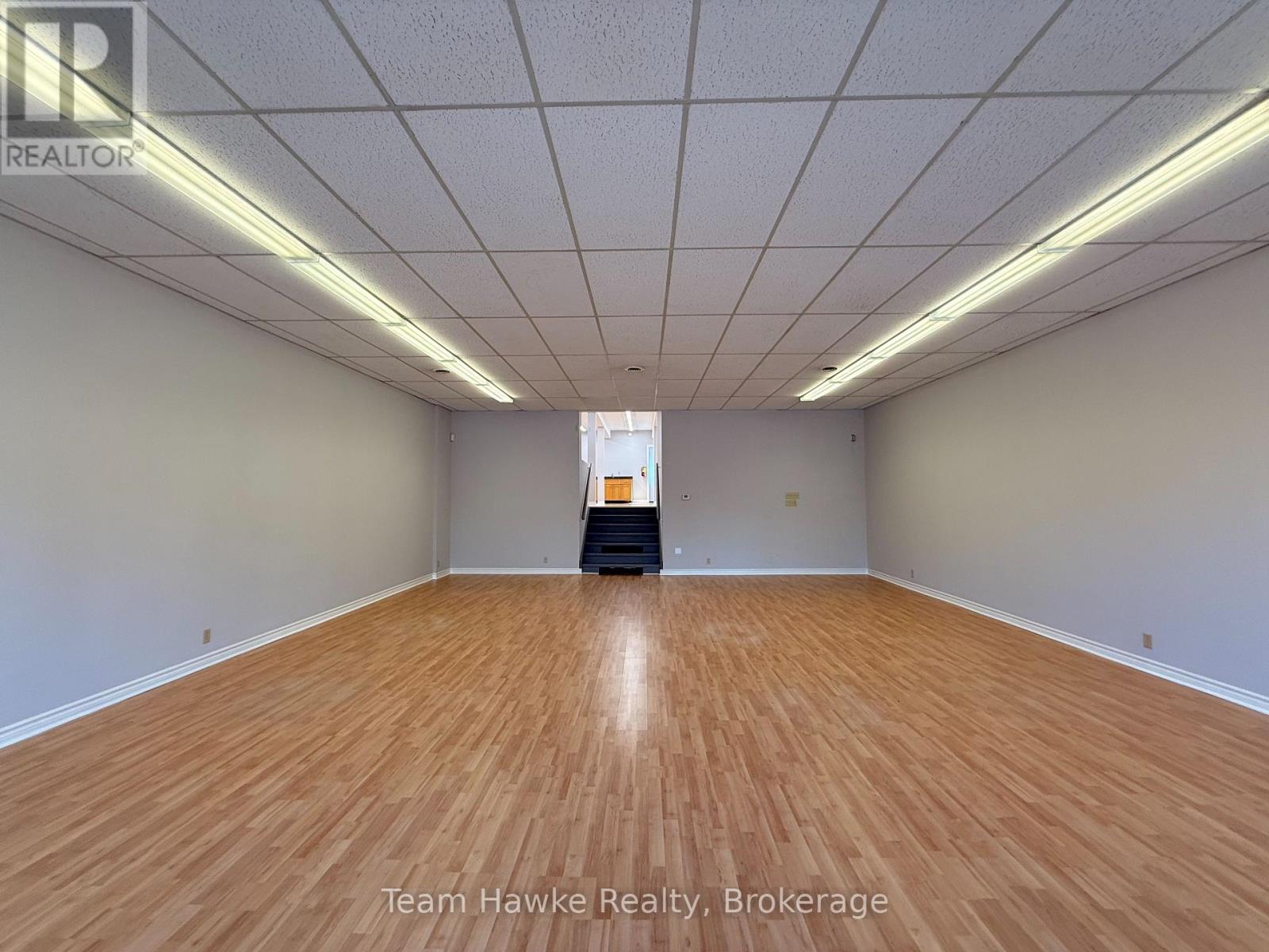 365 King Street Property Photo 17