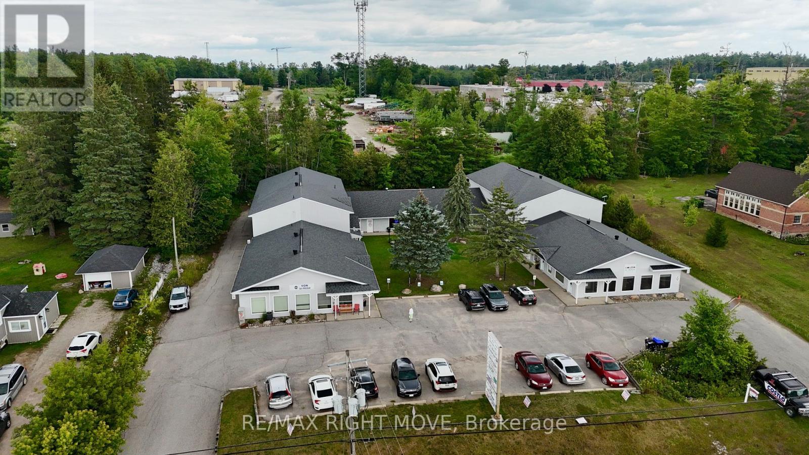 4a - 4337 Burnside Line Property Photo 1