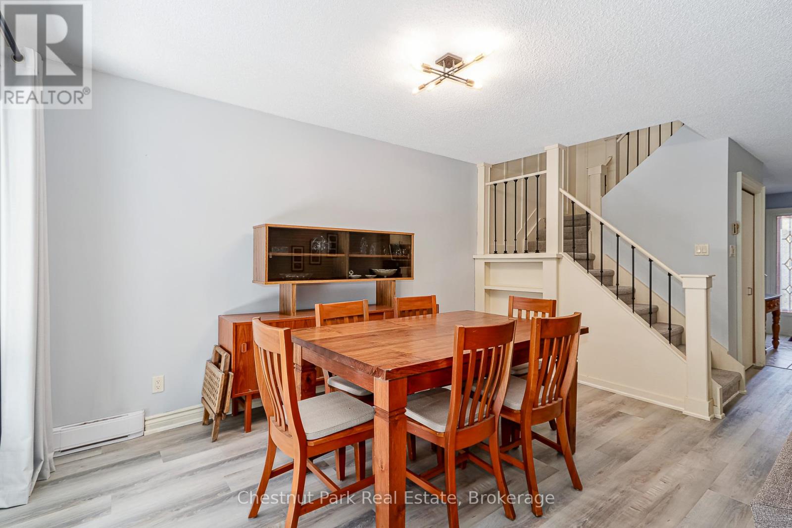 522 Oxbow Crescent Property Photo 14