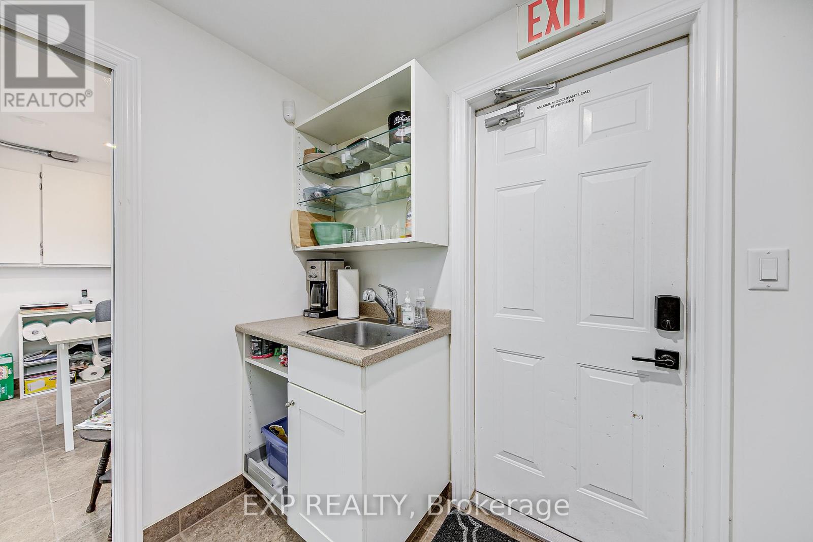 2 Francis Street E Property Photo 19