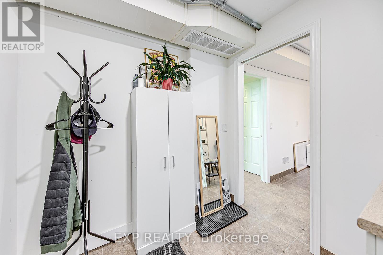 2 Francis Street E Property Photo 20