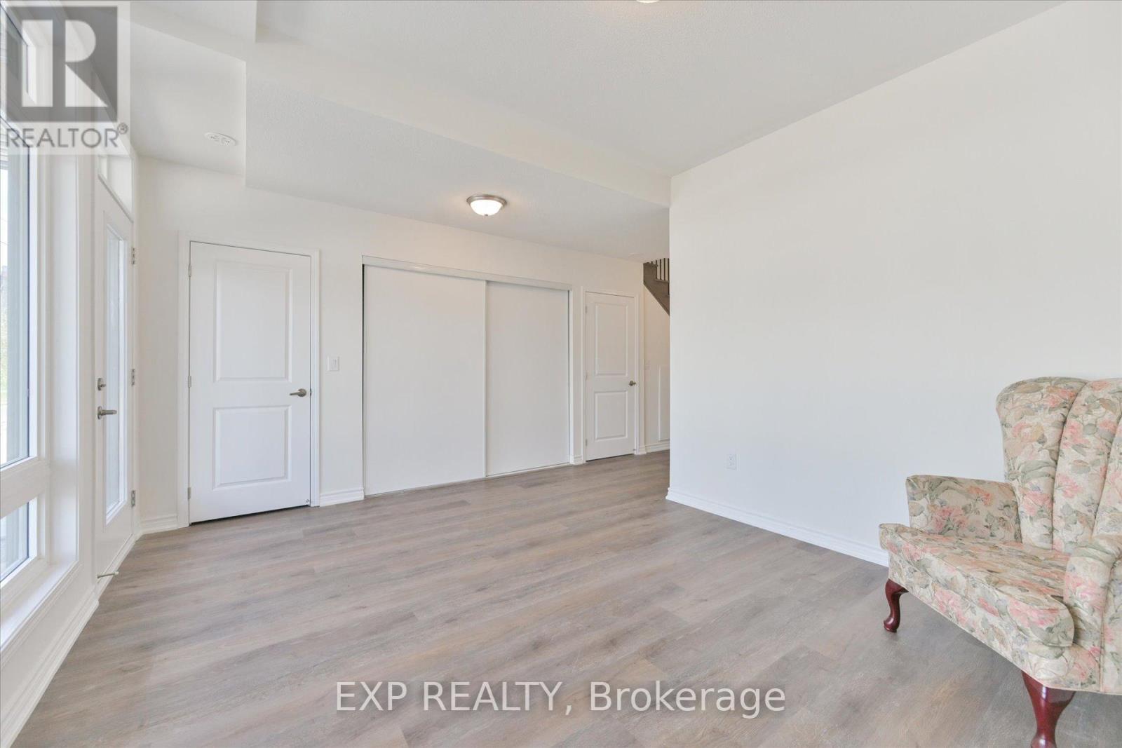 48 Wyn Wood Lane Property Photo 12