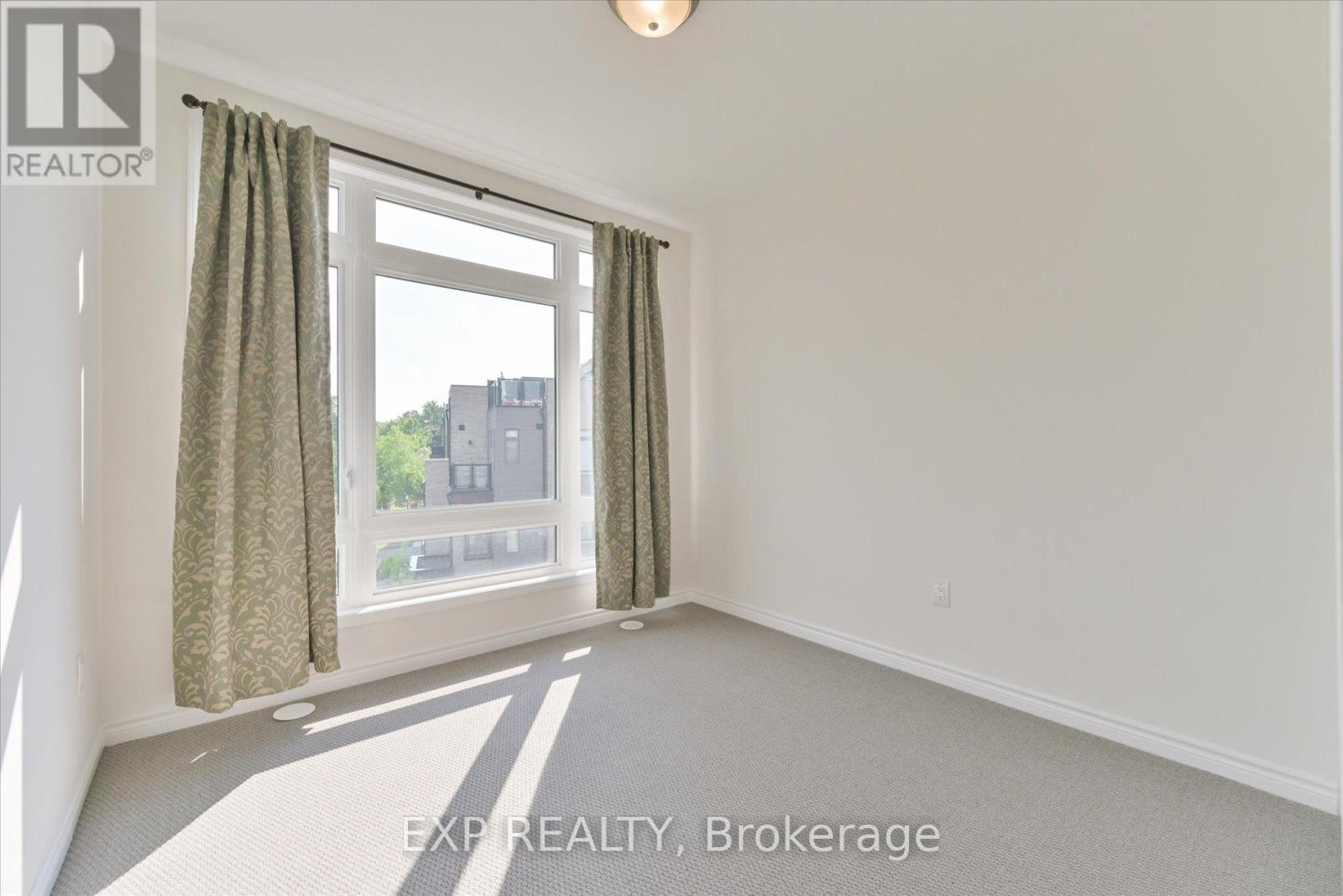 48 Wyn Wood Lane Property Photo 33