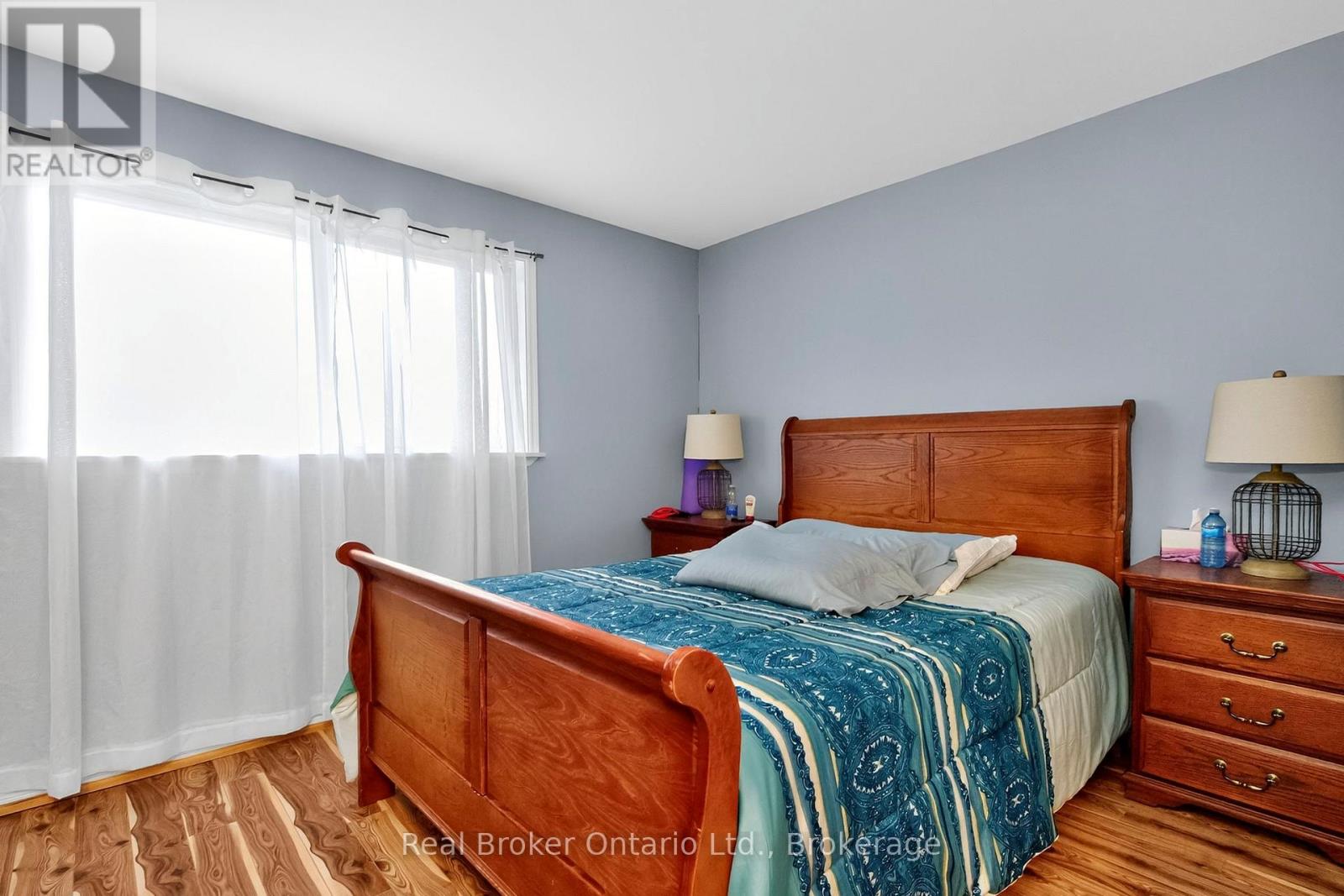 1950 Champlain Road Property Photo 12