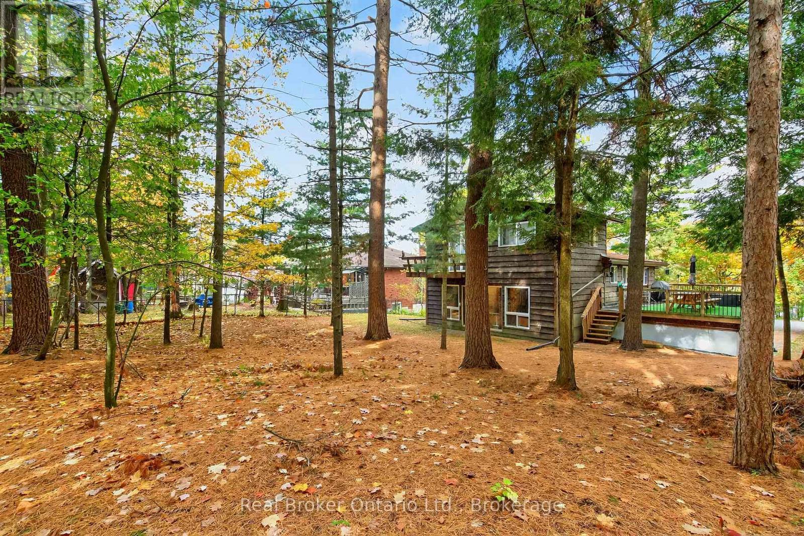 1950 Champlain Road Property Photo 26