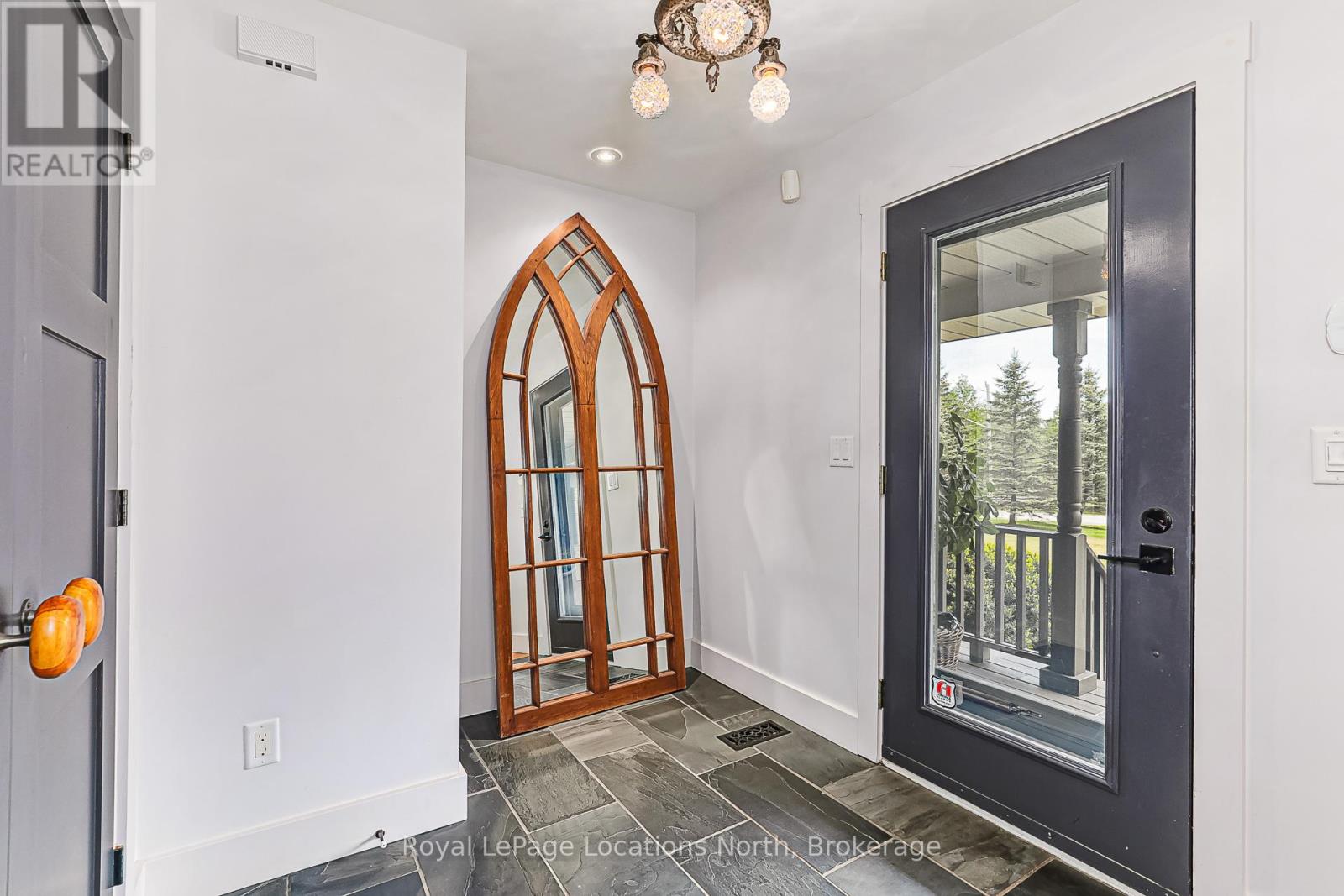 13 Parkland Drive Property Photo 12