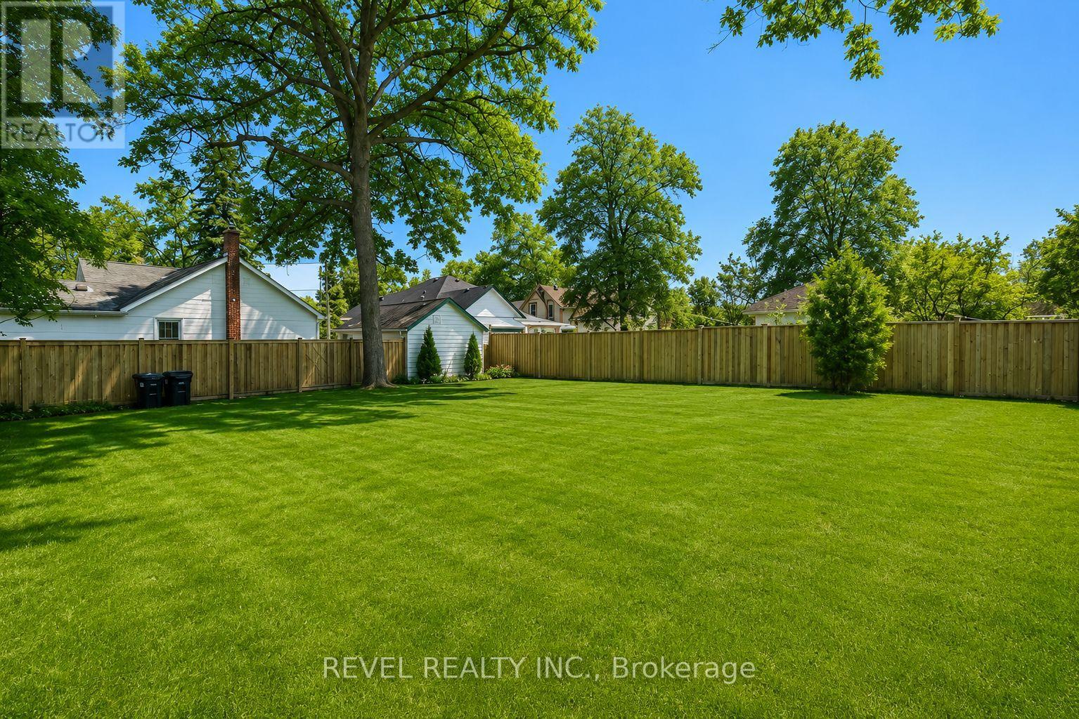 44 Parkside Drive Property Photo 24