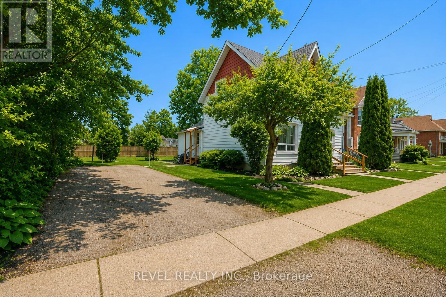 44 Parkside Drive Property Photo 36