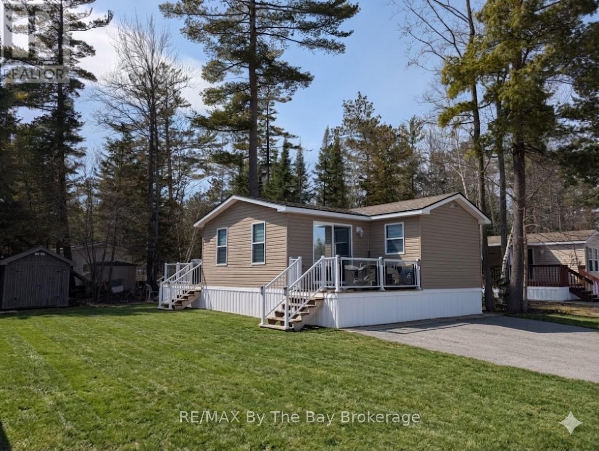 42 TEMAGAMI TRAIL Property Photo 1