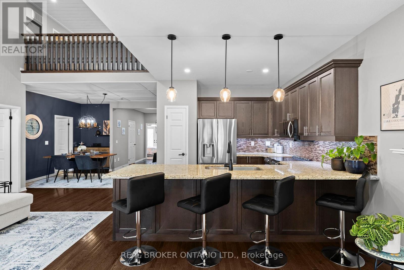 3321 Beach Club Boulevard Property Photo 14