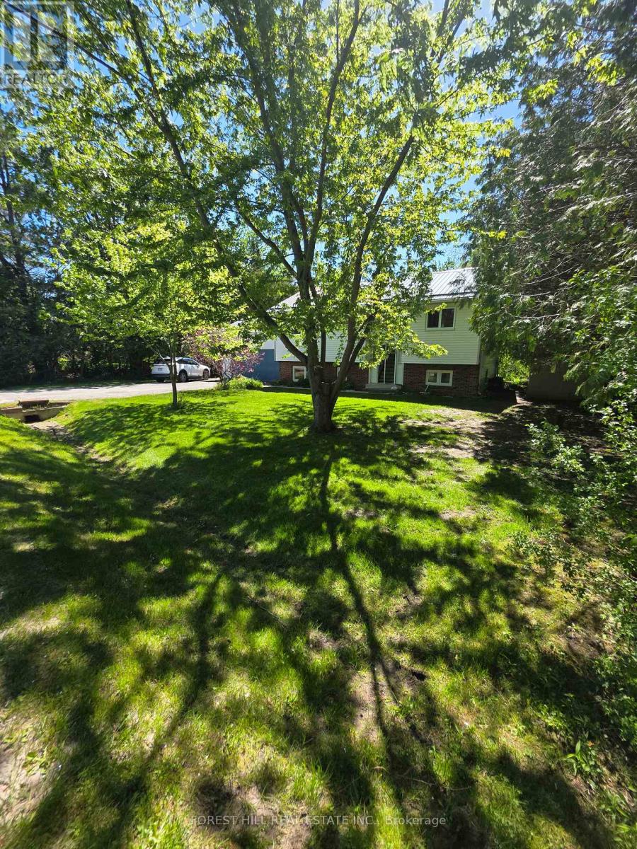 859 Lakeshore Road E Property Photo 2