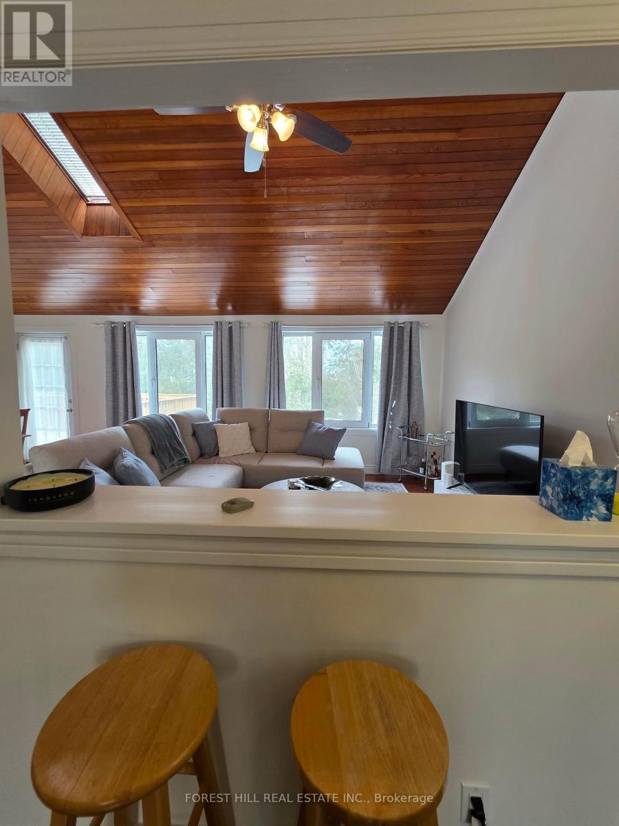 859 Lakeshore Road E Property Photo 8