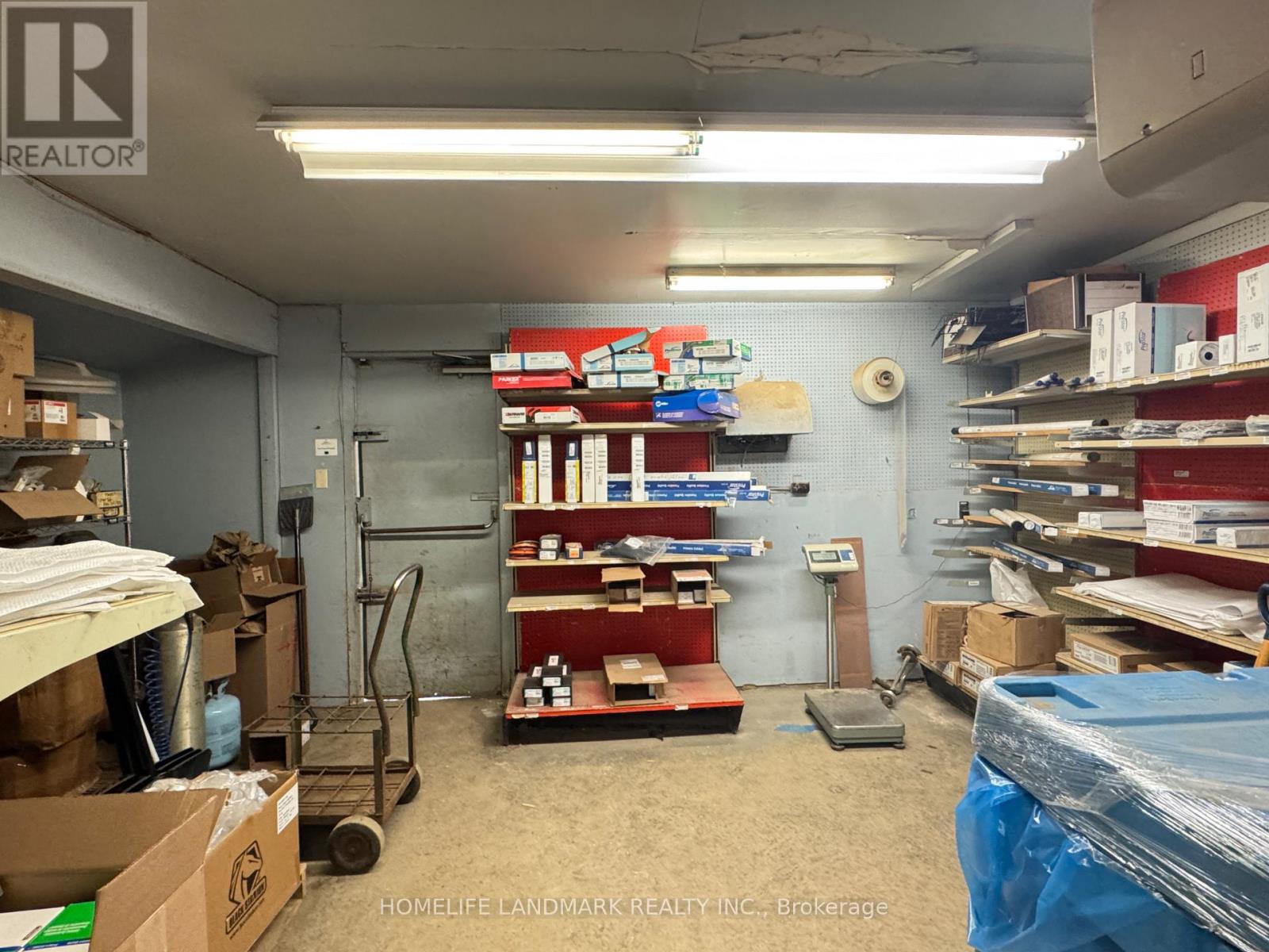 156 John Street Property Photo 8