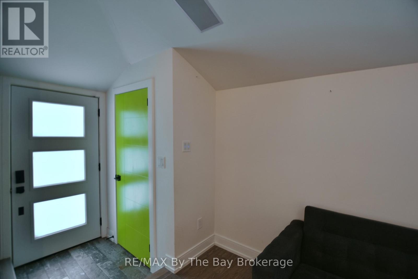 15 61st Street S Property Photo 3
