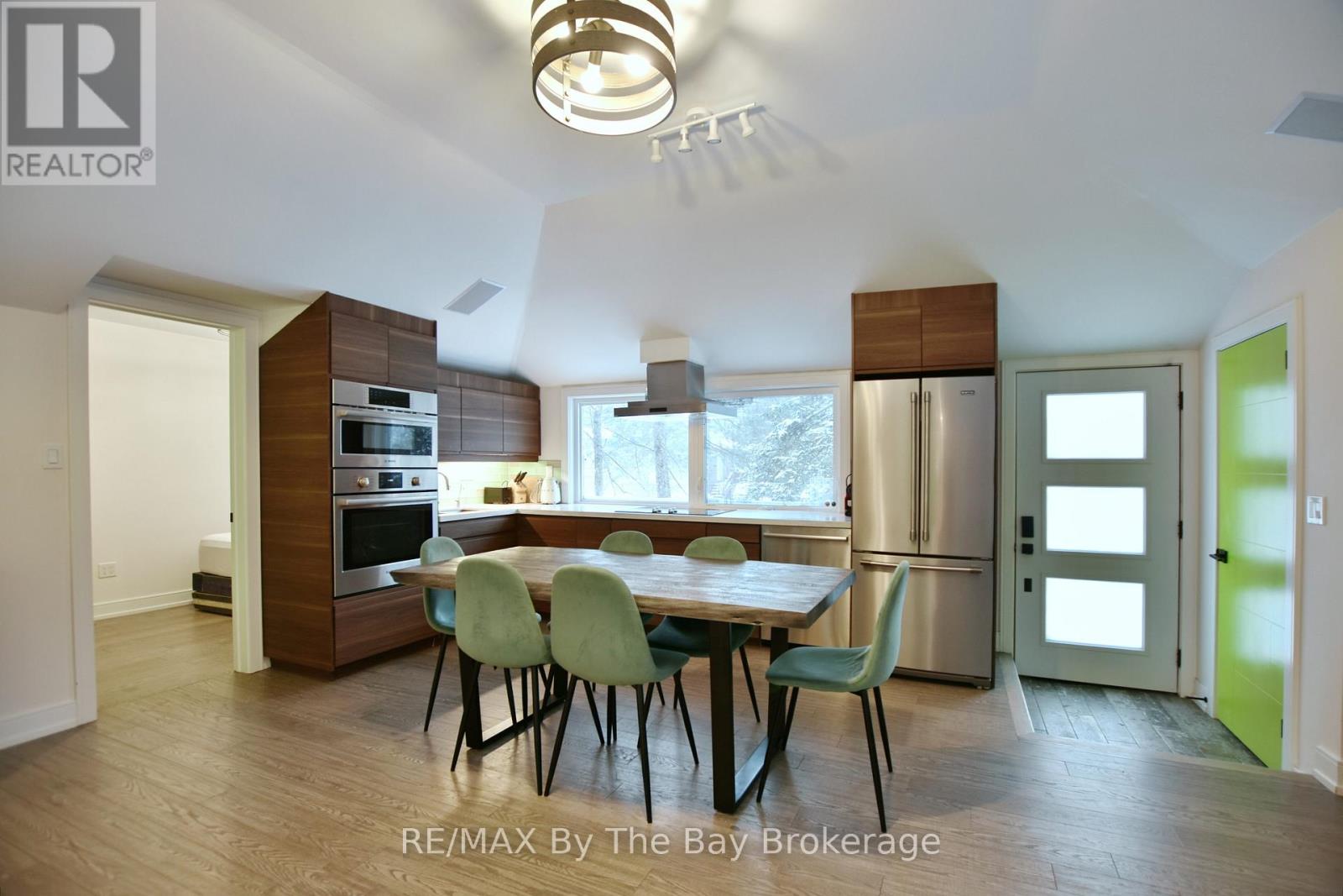 15 61st Street S Property Photo 6
