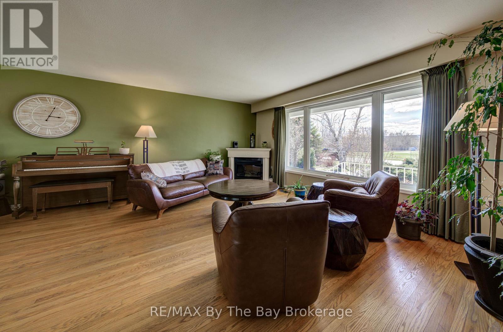 31 Saunders Street Property Photo 10