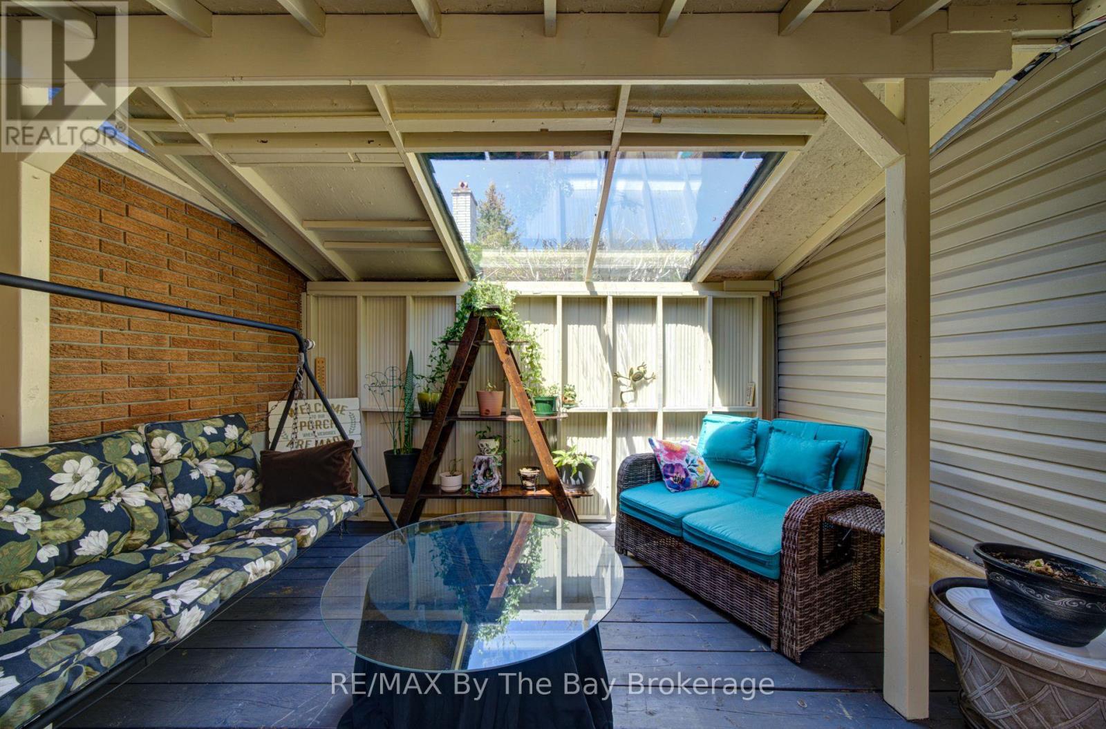 31 Saunders Street Property Photo 40