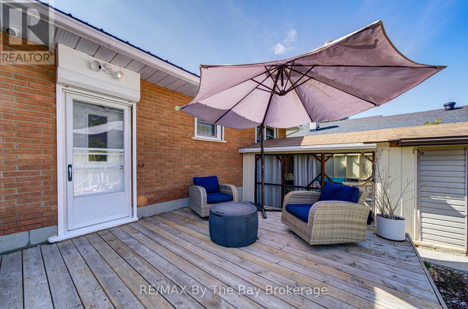 31 Saunders Street Property Photo 41