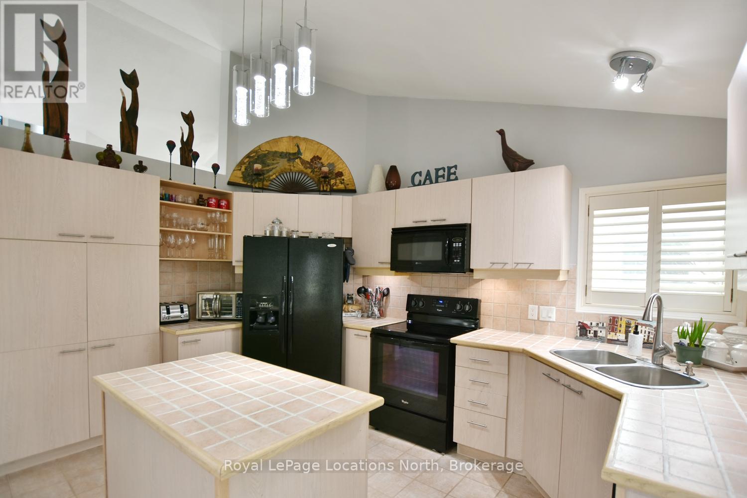 61 Barker Boulevard Property Photo 15