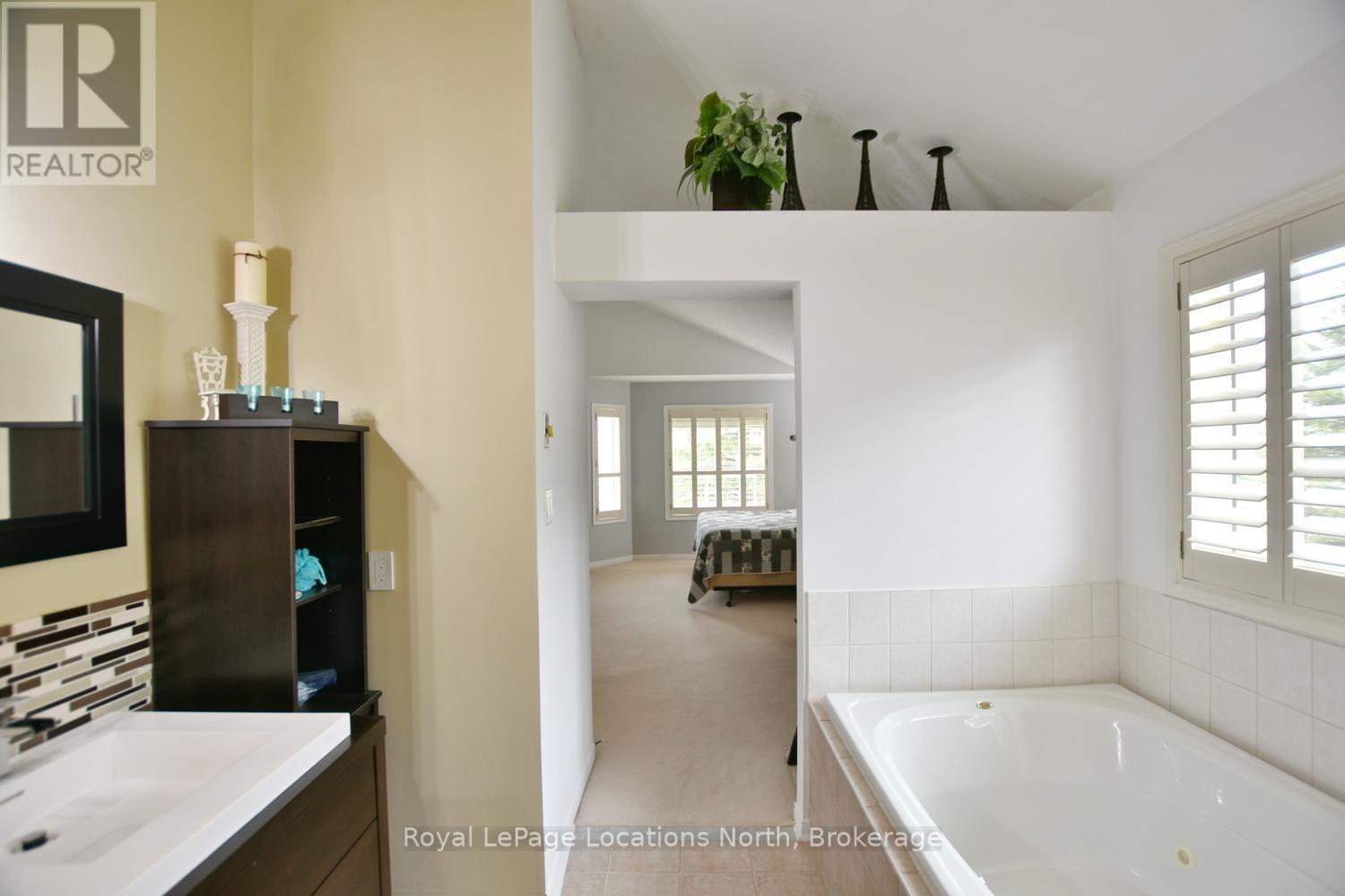 61 Barker Boulevard Property Photo 27