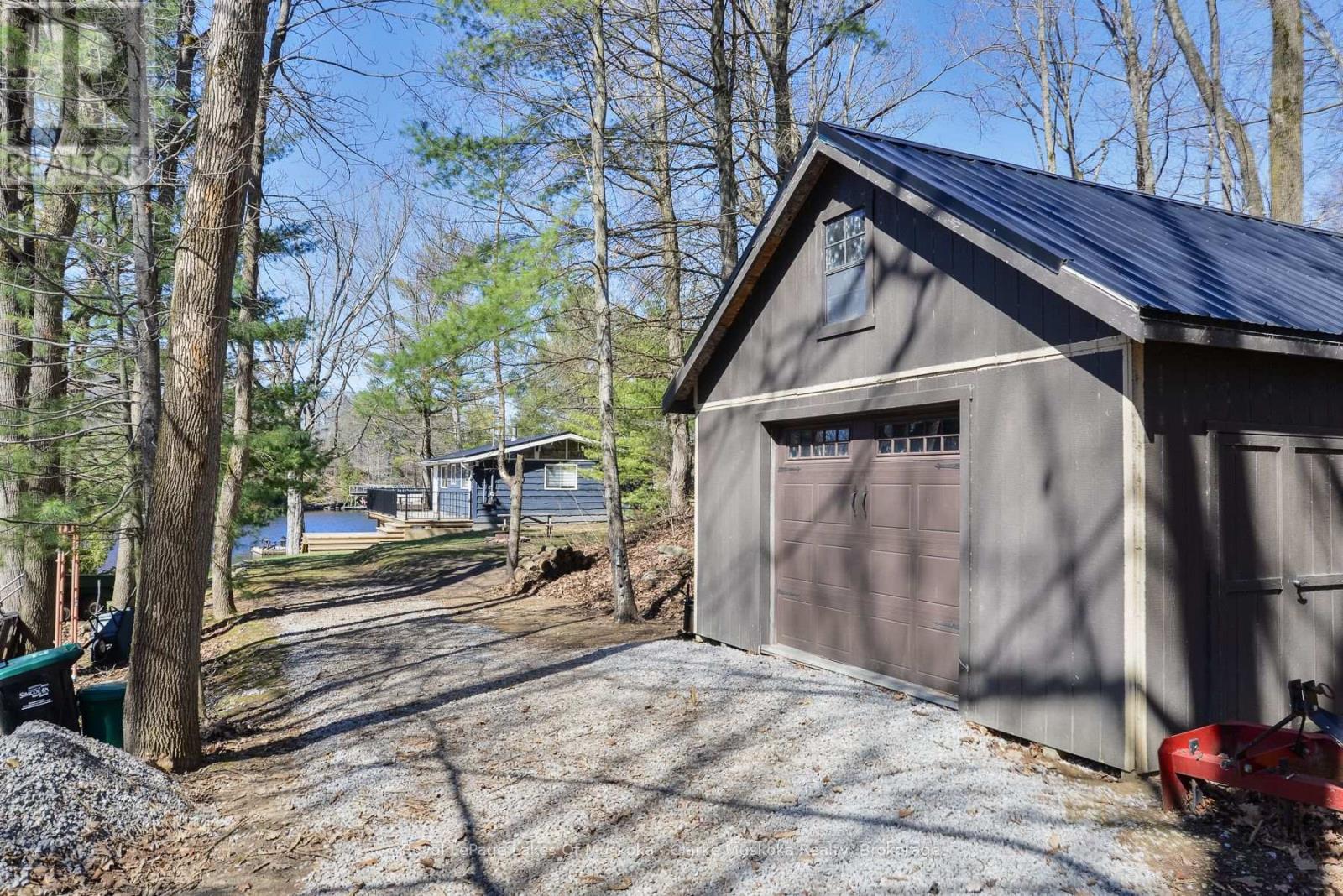 3258 Loon Lane Property Photo 28