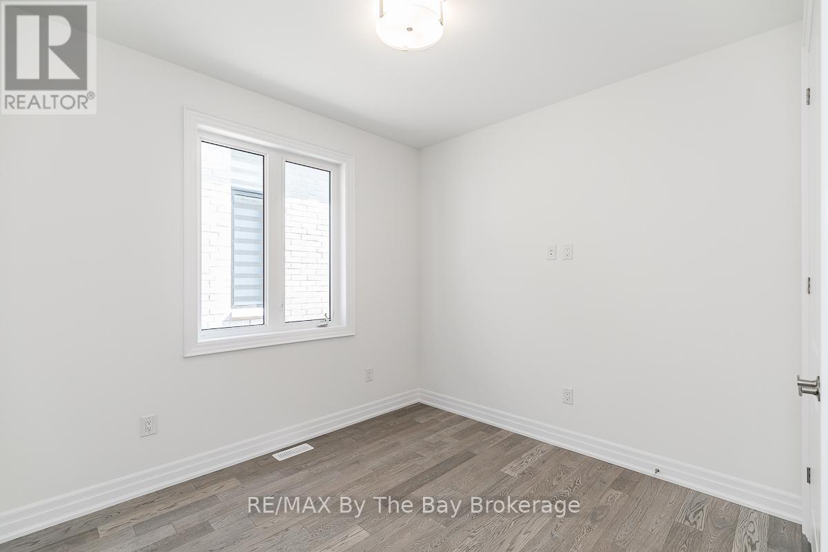 3 Rosanne Circle Property Photo 18