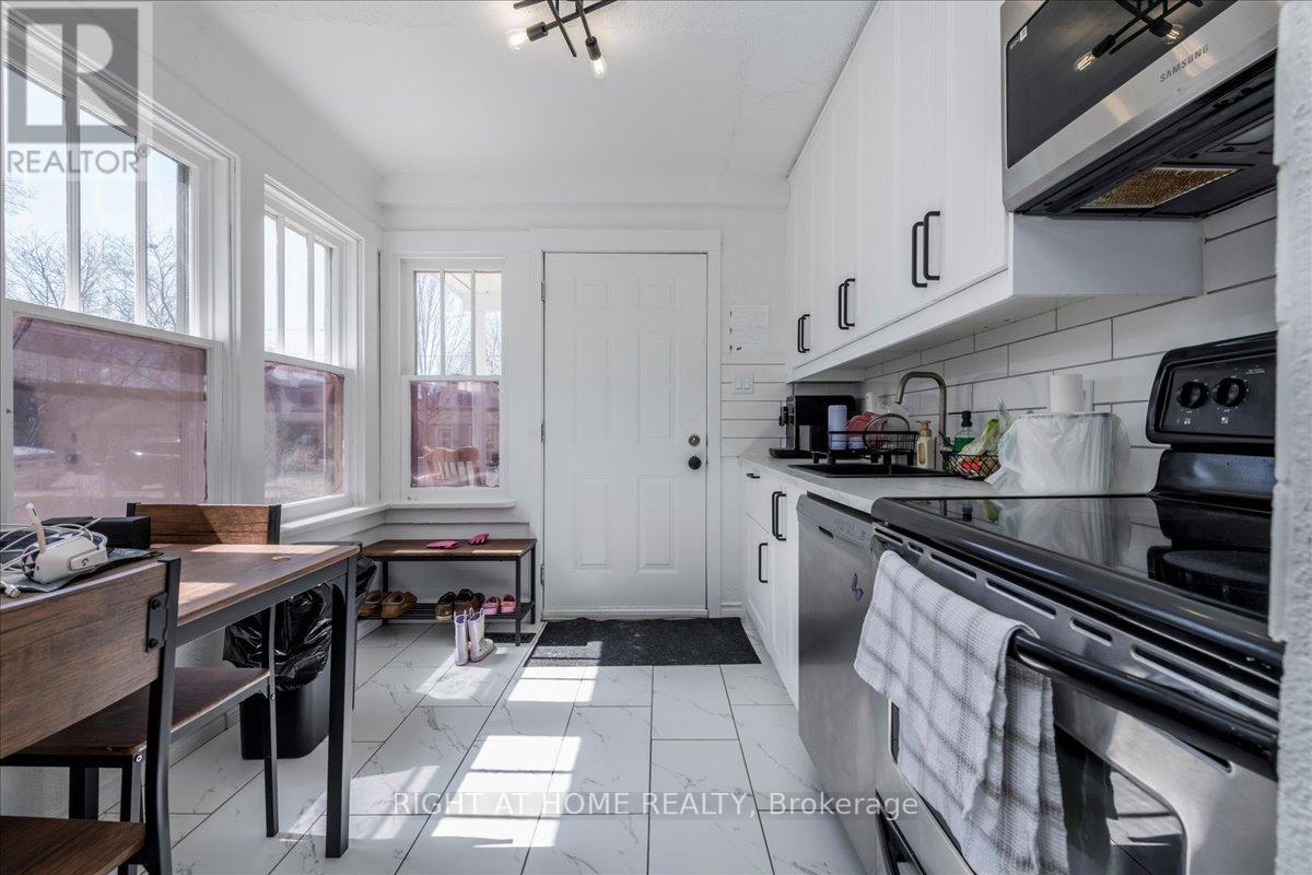29 Peel Street Property Photo 2