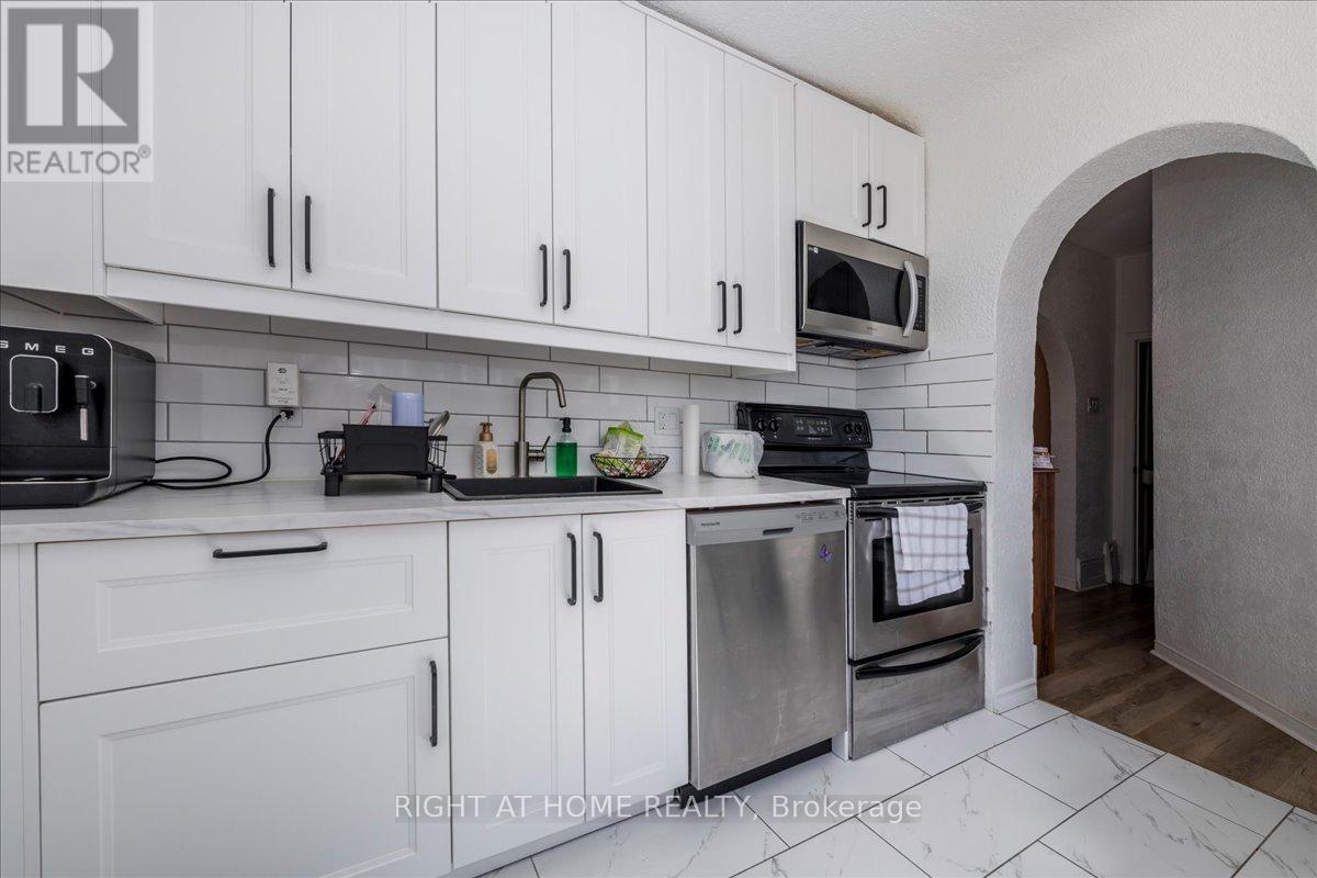 29 Peel Street Property Photo 4