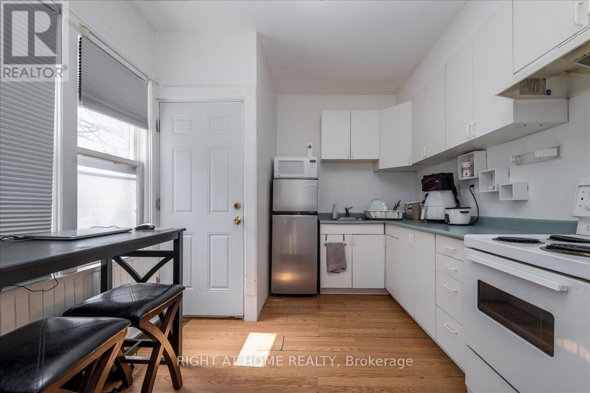 29 Peel Street Property Photo 10