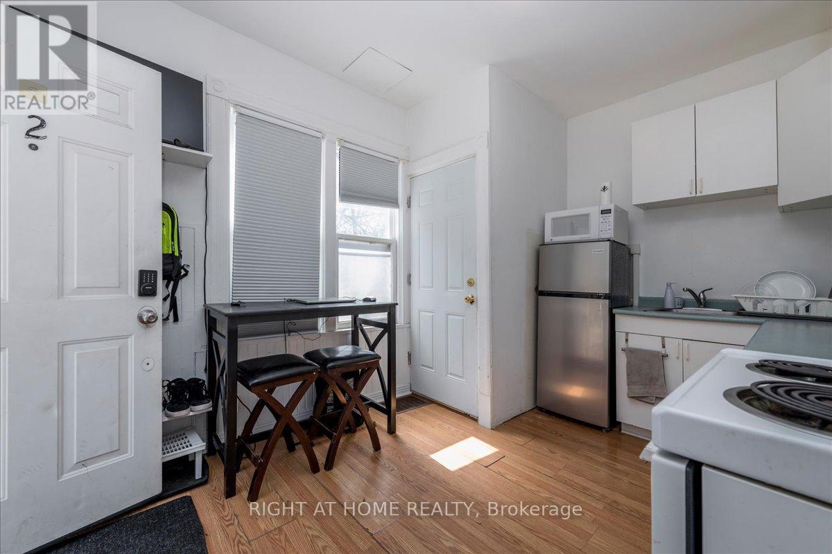 29 Peel Street Property Photo 11