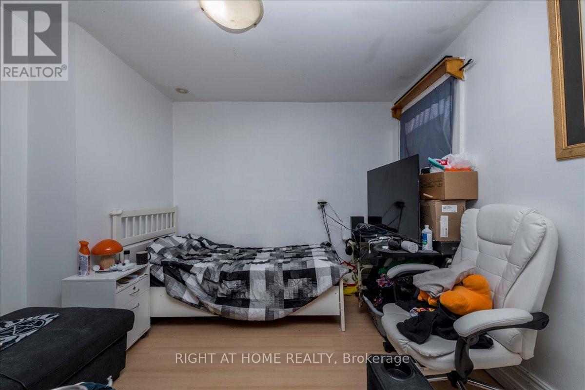 29 Peel Street Property Photo 16