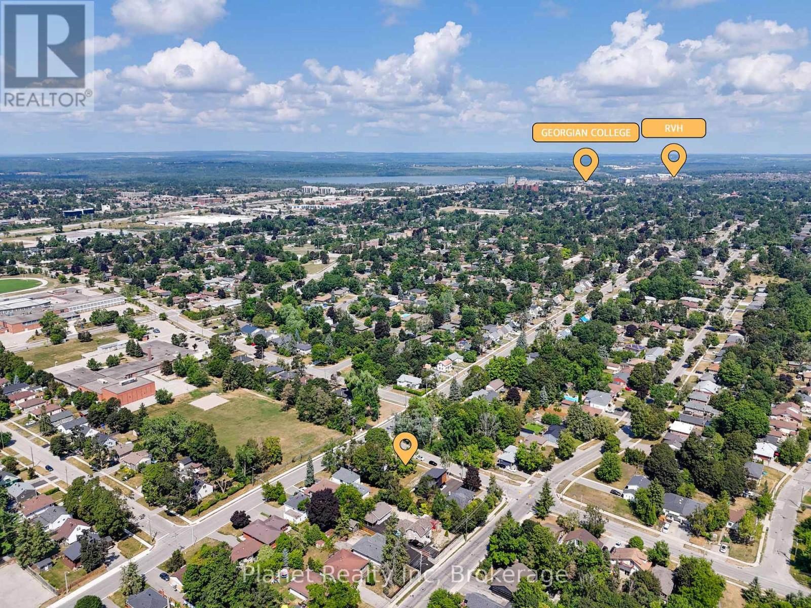 170 Berczy Street Property Photo 3