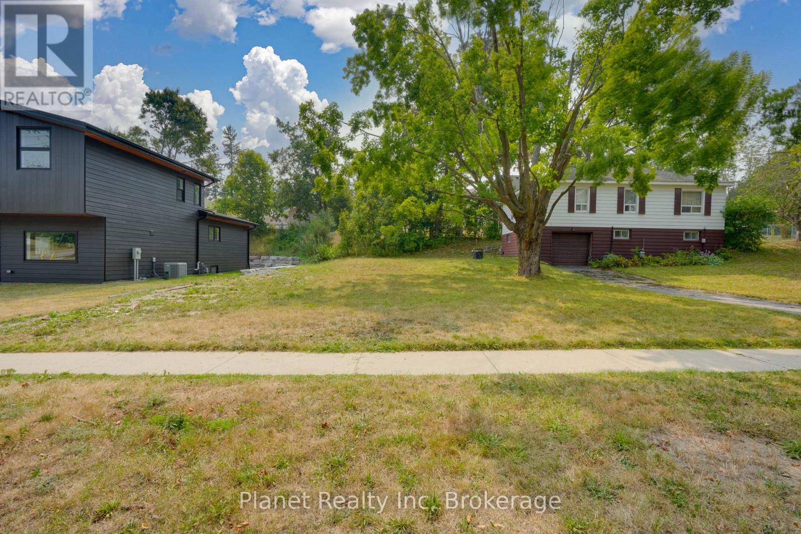 170 Berczy Street Property Photo 6