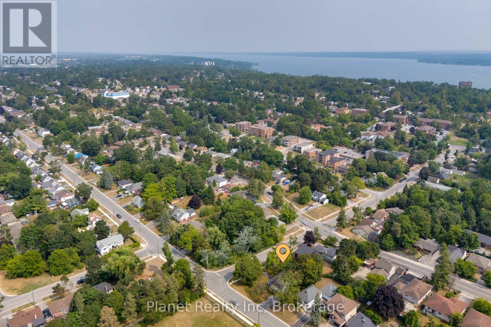 170 Berczy Street Property Photo 11