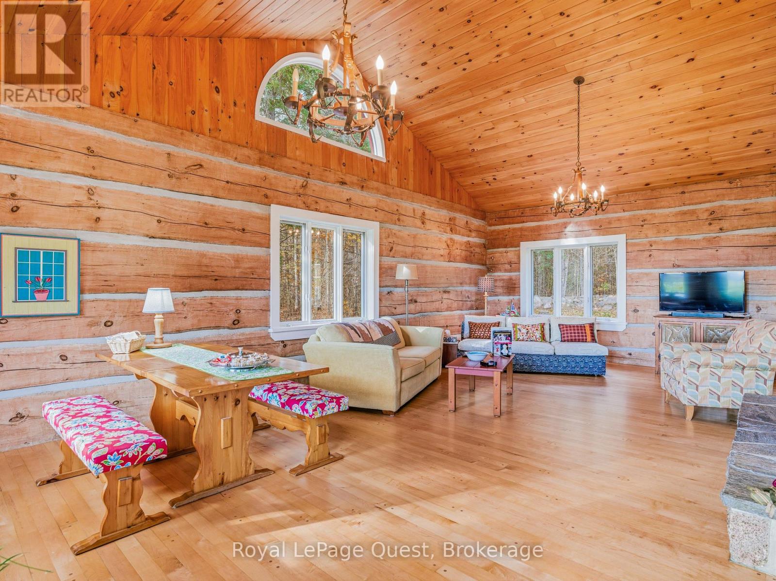 160 14 Concession W Property Photo 15