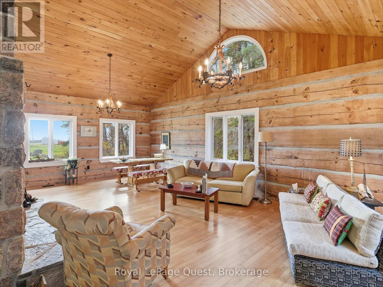 160 14 Concession W Property Photo 17