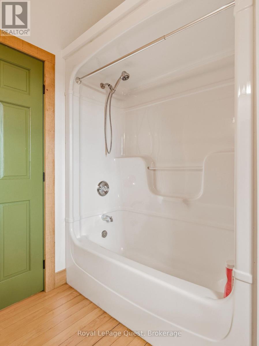 160 14 Concession W Property Photo 39