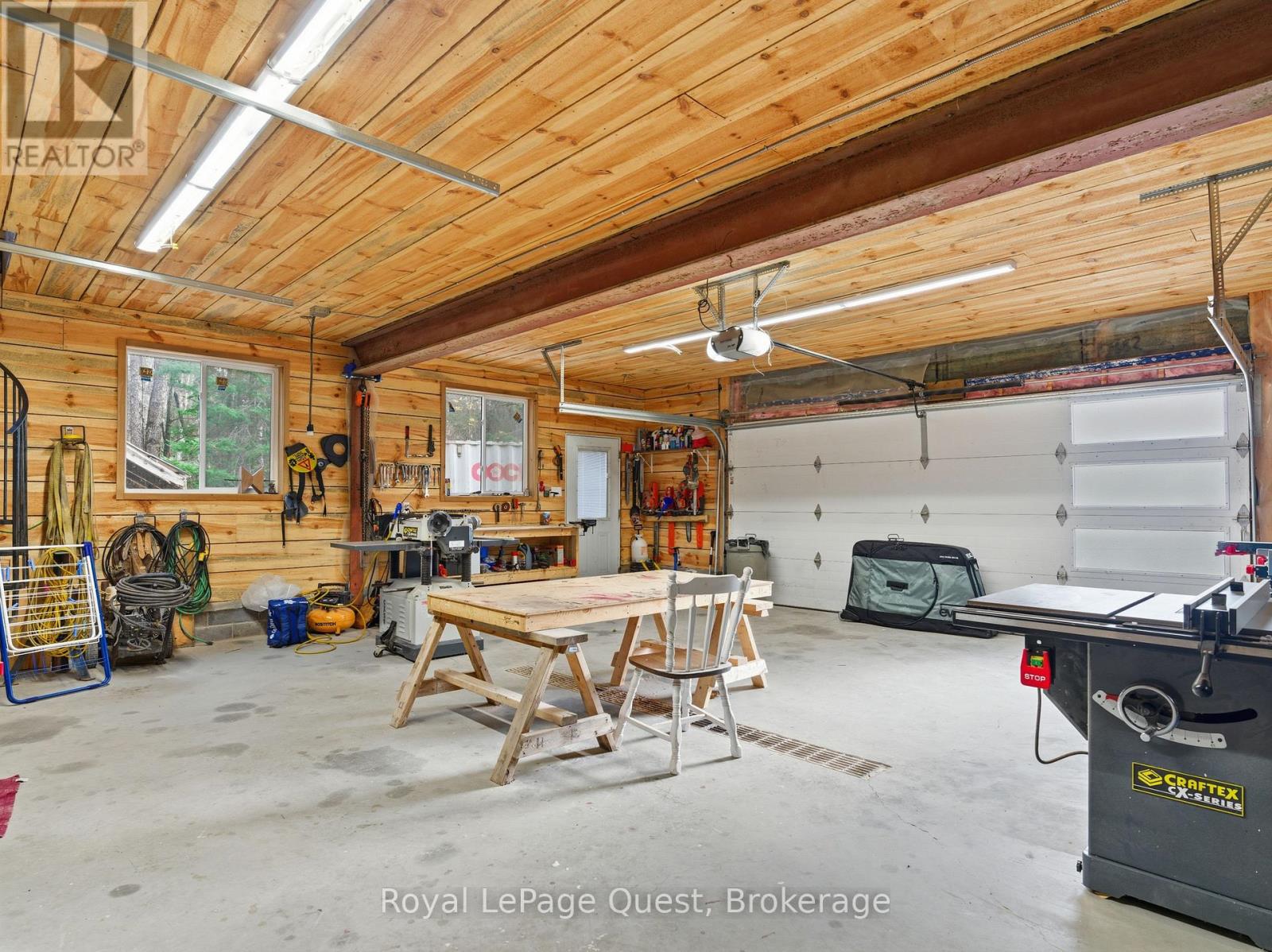 160 14 Concession W Property Photo 43