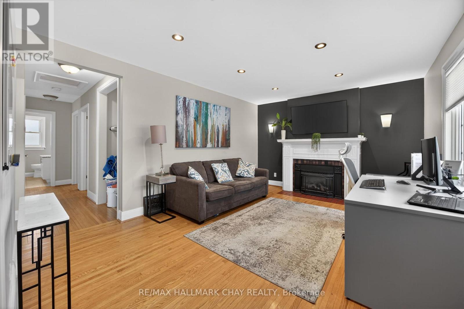 68 Drury Lane Property Photo 8
