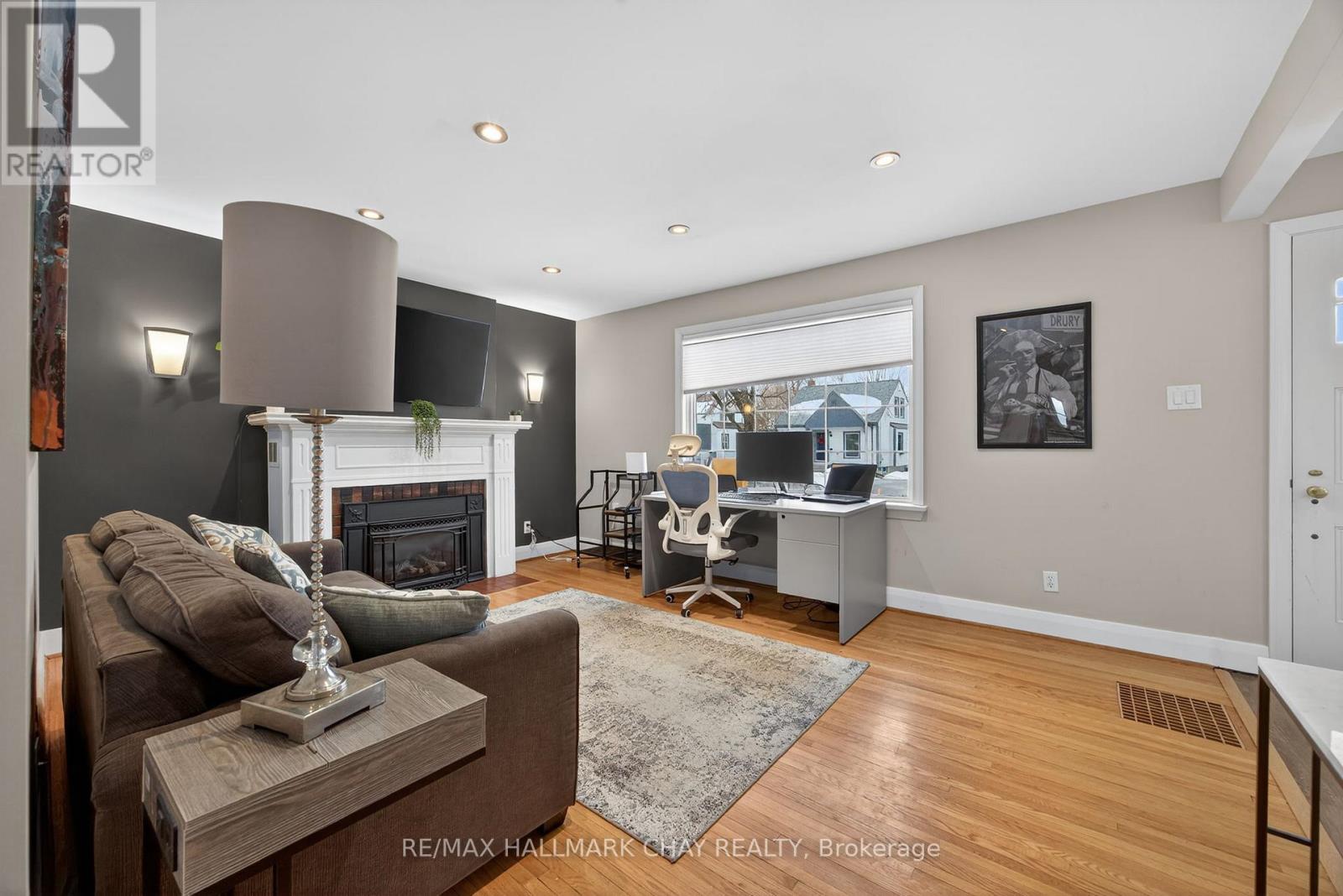 68 Drury Lane Property Photo 9