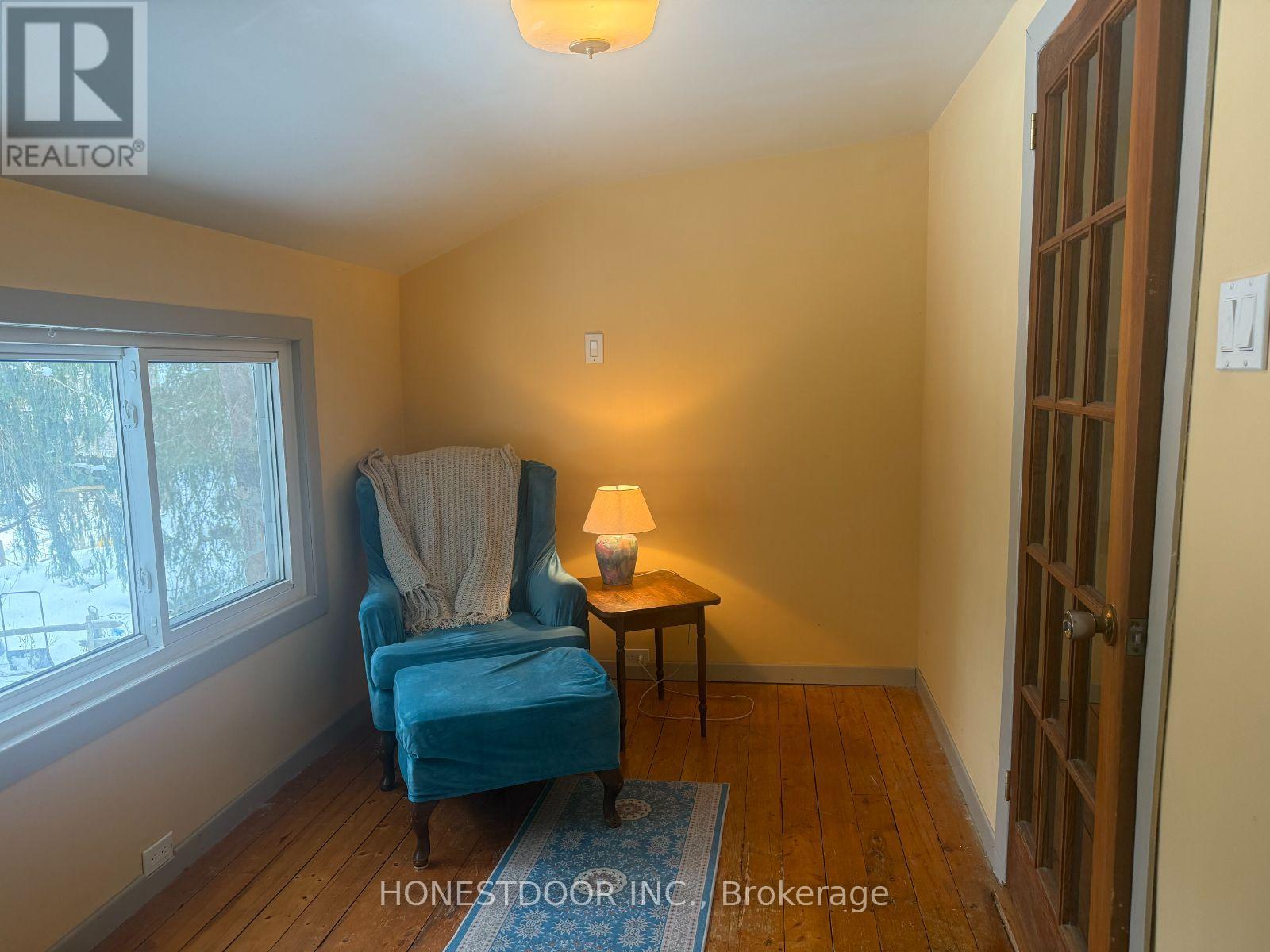 2015 Ridge Road W Property Photo 18