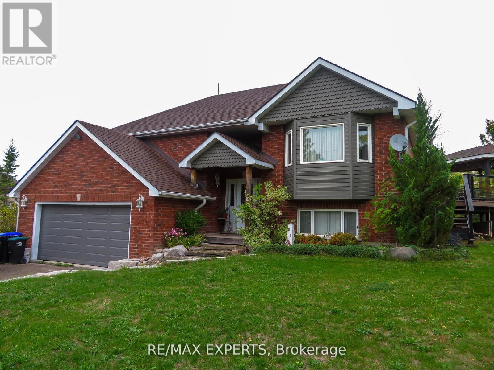 3771 Harry's Lane Property Photo 2