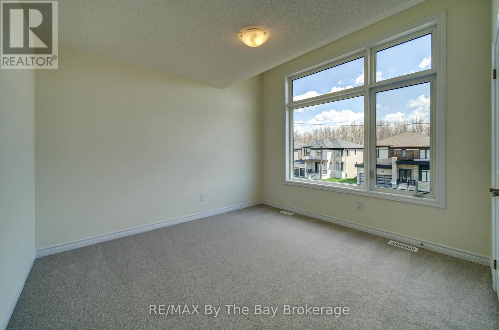 61 Rosanne Circle Property Photo 20