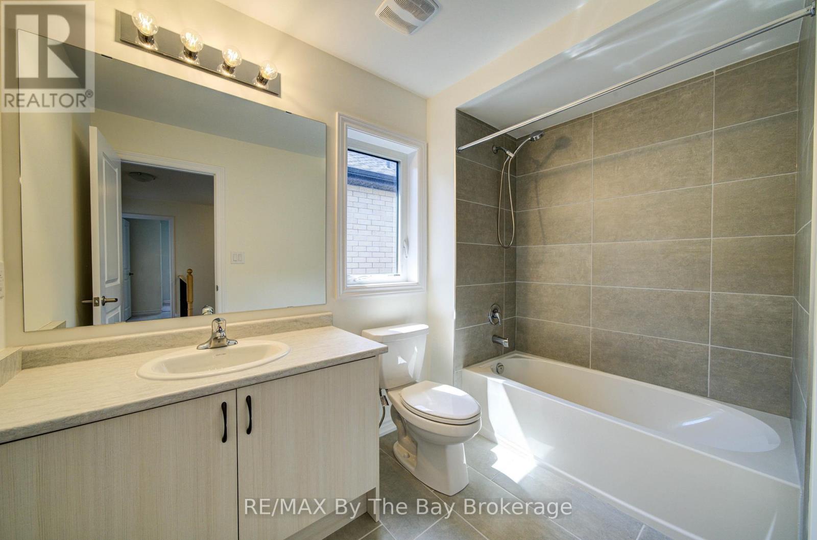 61 Rosanne Circle Property Photo 22