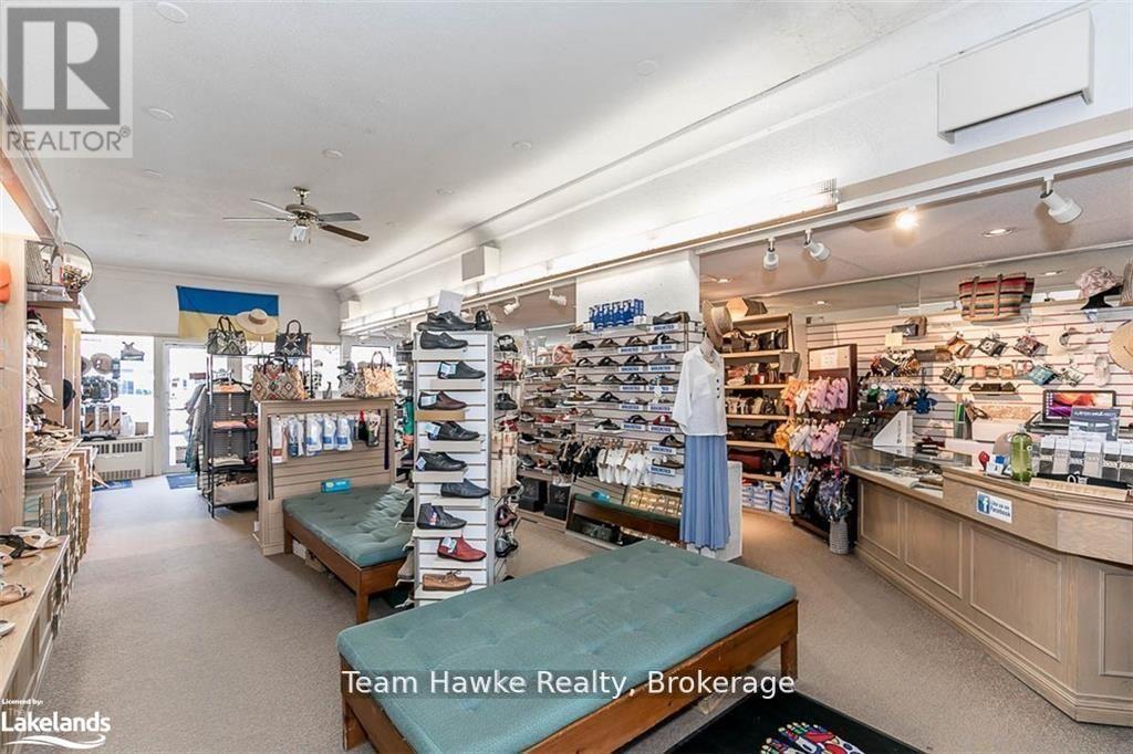 261 King Street Property Photo 6