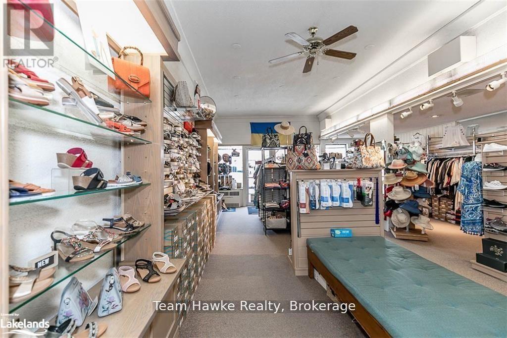 261 King Street Property Photo 16
